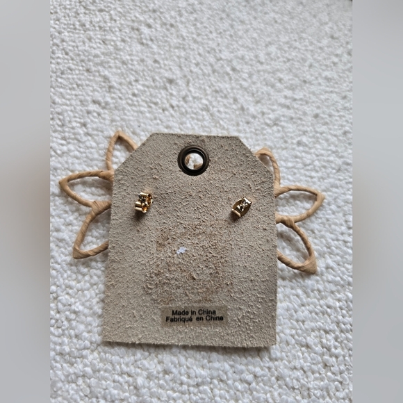 Anthropologie, Open Flower Raffia Woven Earrings,  Tan - NEW! - Picture 4 of 10